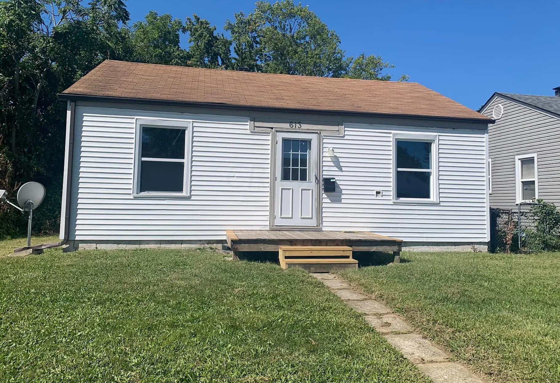 Property Image of 613 North Dawson Avenue